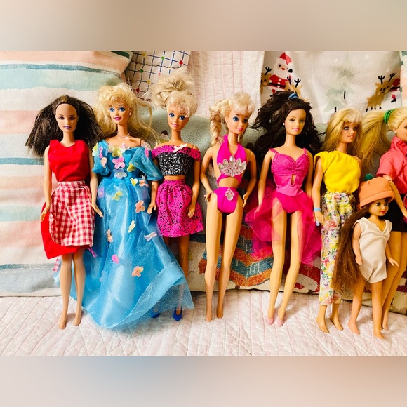 Vintage Mattel Barbie & Clothes Bundle Lot - Picture 6 of 10